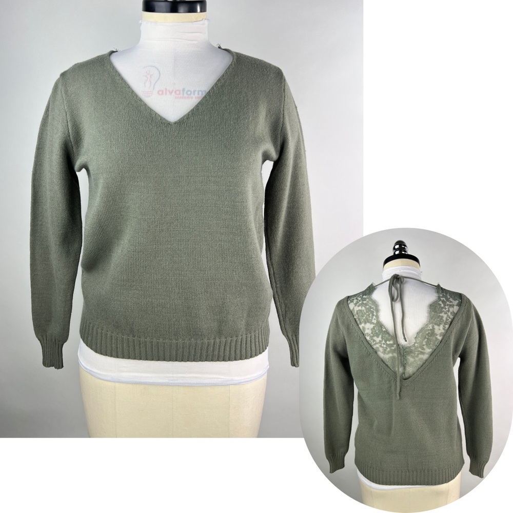 💚 2905. Sage Lace Detail Sweatshirt